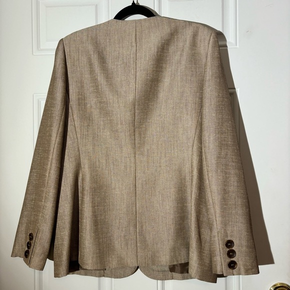 Kasper Tailored Buttoned  Jacket/Blazer, Size 10 - Picture 5 of 8